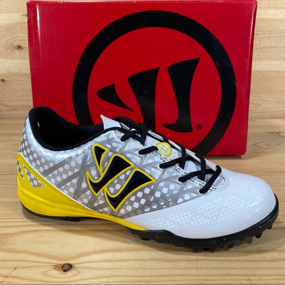 NIB Warrior Gambler Youth Soccer Lacrosse Field Hockey Turf Shoe Boys Size 3.5 - Picture 1 of 9